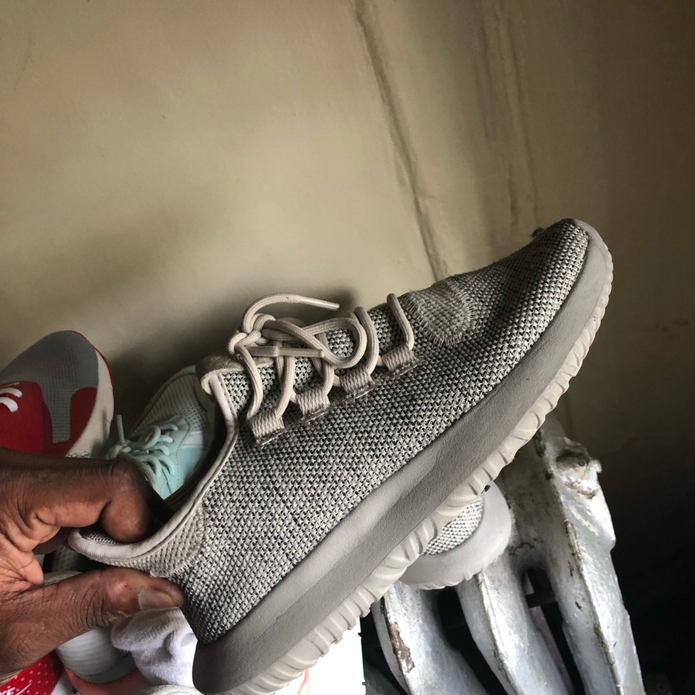 6.5 youth and 7.5 pumas woman great deal